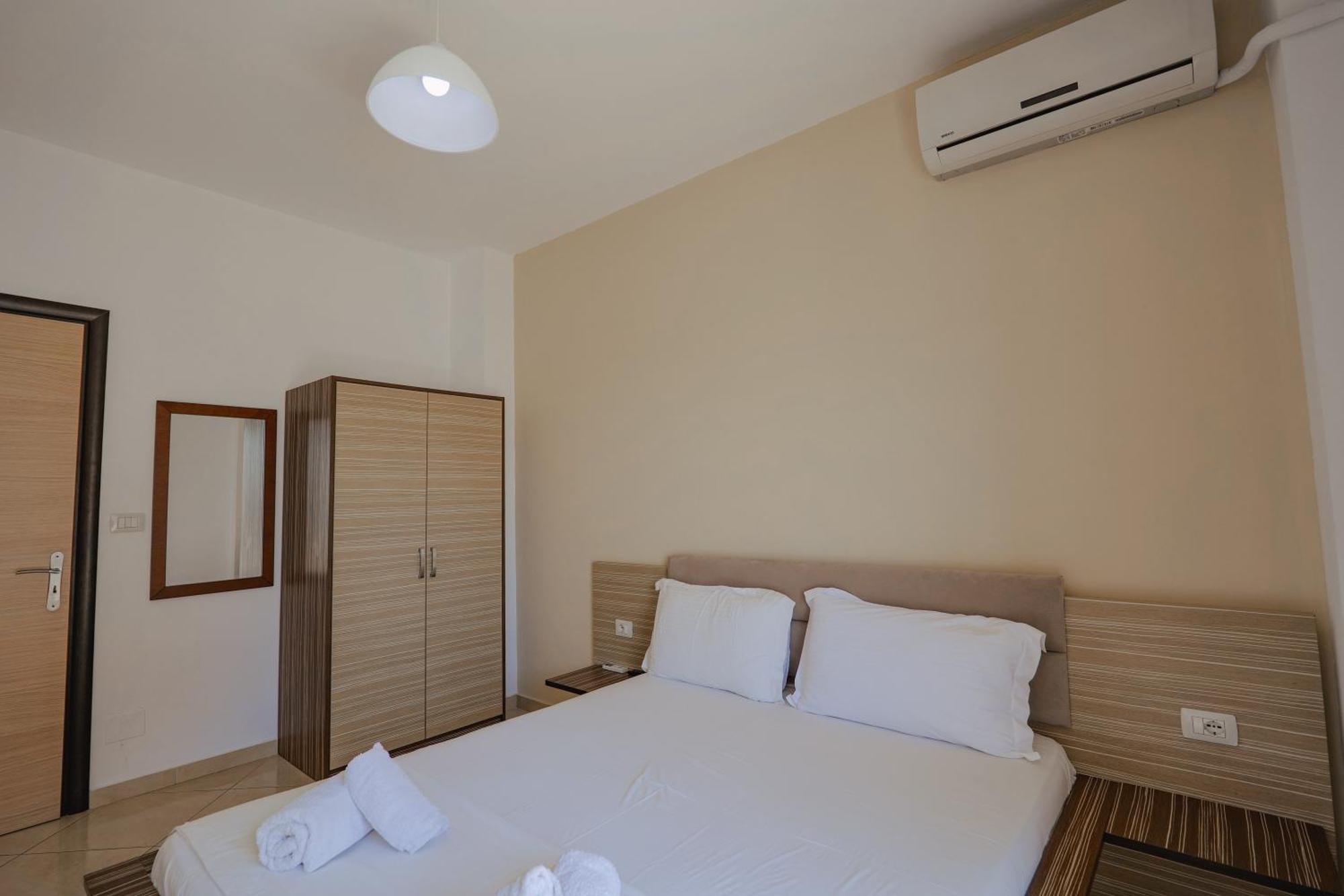 Hotel Edola Sarandë Exterior foto
